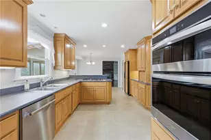 1582 Riverside Dr, Gainesville, GA 30501 - Photo 15