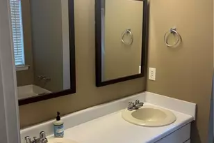 111 Green Point Way, Carrollton, GA 30117 - Photo 9