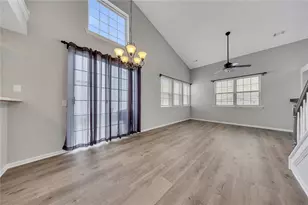 194 W Oaks Pl, Woodstock, GA 30188 - Photo 5