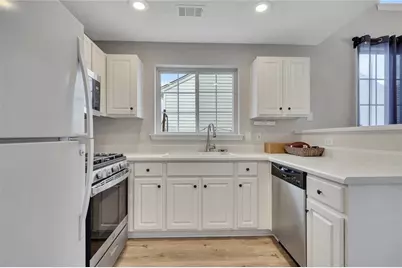 194 W Oaks Place, Woodstock, GA 30188 - Photo 7