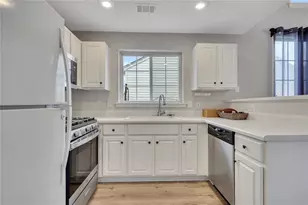 194 W Oaks Pl, Woodstock, GA 30188 - Photo 7