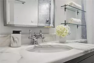 110 Peachtree Hills Ave NE, Atlanta, GA 30305 - Photo 17