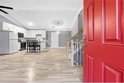 677 Tarkington Road S, Stone Mountain, GA 30088 - Photo 3