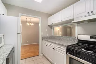 1115 Summit N Dr NE, Atlanta, GA 30324 - Photo 11