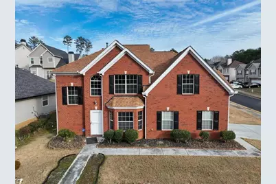 1568 Queen Elizabeth Drive, Locust Grove, GA 30248 - Photo 1