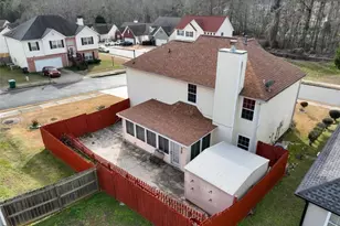 1568 Queen Elizabeth Dr, Locust Grove, GA 30248 - Photo 5