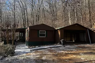 206 Oakridge Dr, Cleveland, GA 30528 - Photo 1