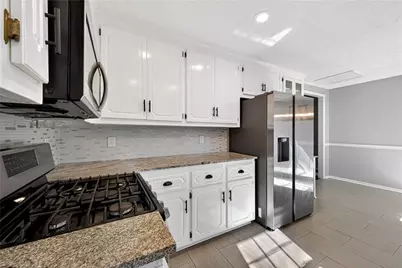 204 Queensbury Court, Acworth, GA 30102 - Photo 11