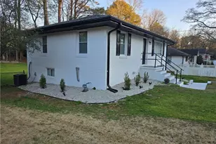 369 Virginia Pl SE, Marietta, GA 30067 - Photo 7