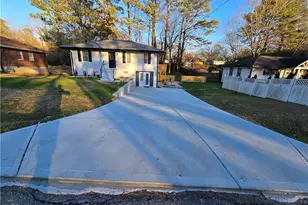 369 Virginia Pl SE, Marietta, GA 30067 - Photo 1