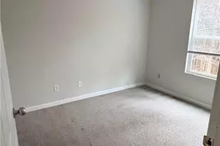 11203 Fairington Ridge Cir, Lithonia, GA 30038 - Photo 5