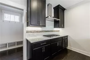 1810 Cromwell Walk, Dunwoody, GA 30338 - Photo 11