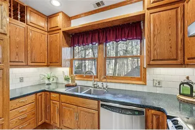 215 Pine Bridge Trail, Alpharetta, GA 30022 - Photo 11