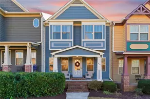 411 Royal Cres Ln E, Canton, GA 30115 - Photo 1