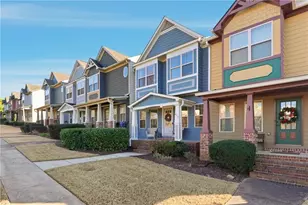 411 Royal Cres Ln E, Canton, GA 30115 - Photo 3