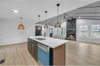 137 Creekview Drive, Woodstock, GA 30188 - Photo 7