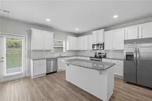 33 N Village Cir, Rydal, GA 30171 - Photo 3