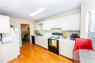 6452 Wedgeview Drive, Tucker, GA 30084 - Photo 5