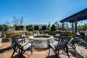 2277 Peachtree Rd NE, Atlanta, GA 30309 - Photo 3