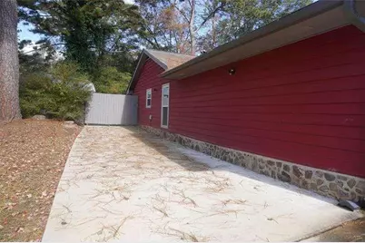 1558 Thornwood Court, Jonesboro, GA 30236 - Photo 3