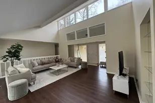 192 Kings Row NE, Marietta, GA 30067 - Photo 3