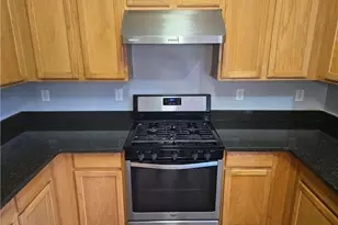 4204 Hunters Green Way NE, Kennesaw, GA 30144 - Photo 13