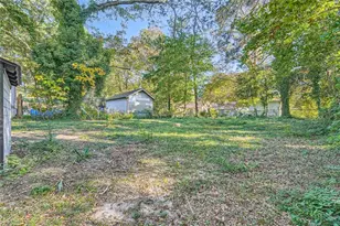 1866 Thompson Ave, East Point, GA 30344 - Photo 23