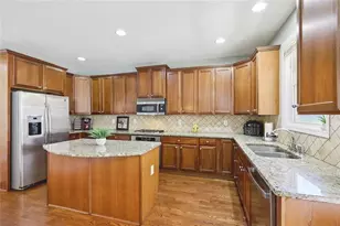 4460 Granby Cir, Cumming, GA 30041 - Photo 7