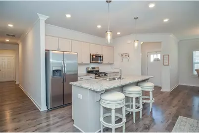 2562 Rathburn Circle, Loganville, GA 30052 - Photo 11