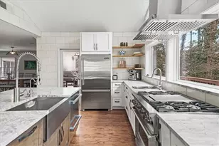 6125 Weatherly Dr, Atlanta, GA 30328 - Photo 7