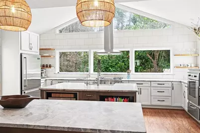 6125 Weatherly Drive, Atlanta, GA 30328 - Photo 13