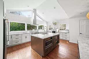 6125 Weatherly Dr, Atlanta, GA 30328 - Photo 9