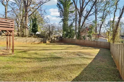 1390 Almont Drive SW, Atlanta, GA 30310 - Photo 17