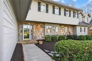 3312 Hunterdon Way SE, Marietta, GA 30067 - Photo 5