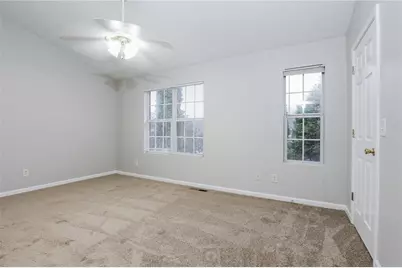 5896 Strathmoor Manor Circle, Lithonia, GA 30058 - Photo 9