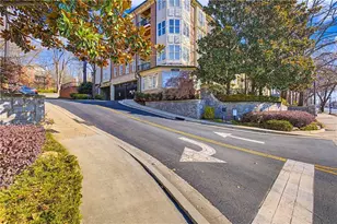 825 Highland Ln NE, Atlanta, GA 30306 - Photo 39