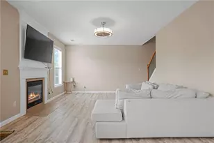 735 Stillrock Dr SW, Atlanta, GA 30331 - Photo 11