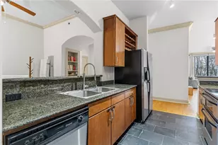 3445 Stratford Rd NE, Atlanta, GA 30326 - Photo 9