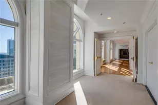 3334 Peachtree Rd NE, Atlanta, GA 30326 - Photo 3