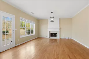 245 Fitzgerald Pl, Atlanta, GA 30349 - Photo 5