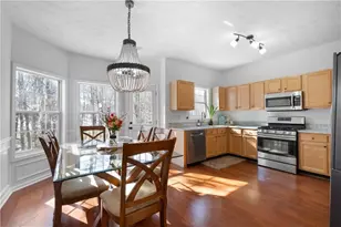 305 Penfield Cir, Sugar Hill, GA 30518 - Photo 9