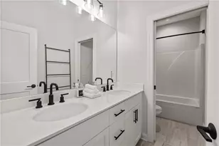 1878 Lucy Compton Ln NW, Atlanta, GA 30318 - Photo 33