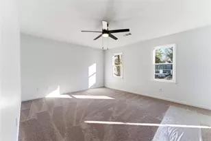 922 Fox Valley Ct, Stone Mountain, GA 30088 - Photo 15