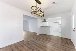 922 Fox Valley Ct, Stone Mountain, GA 30088 - Photo 7