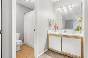 2092 S Sherwood Dr, Valdosta, GA 31602 - Photo 13