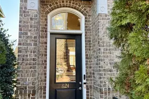 624 Village Park Dr NW, Kennesaw, GA 30144 - Photo 5