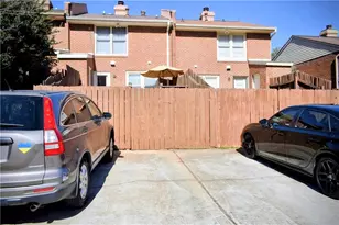 6118 Queen Anne Ct, Norcross, GA 30093 - Photo 9