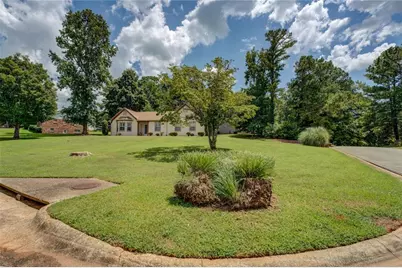 4938 Lake Forest Dr, Conyers, GA 30094 - Photo 3