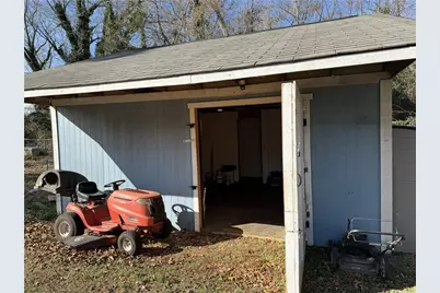 424 Johnson Drive, Stone Mountain, GA 30087 - Photo 11