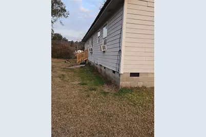 207 Fowler Street, Swainsboro, GA 30401 - Photo 3